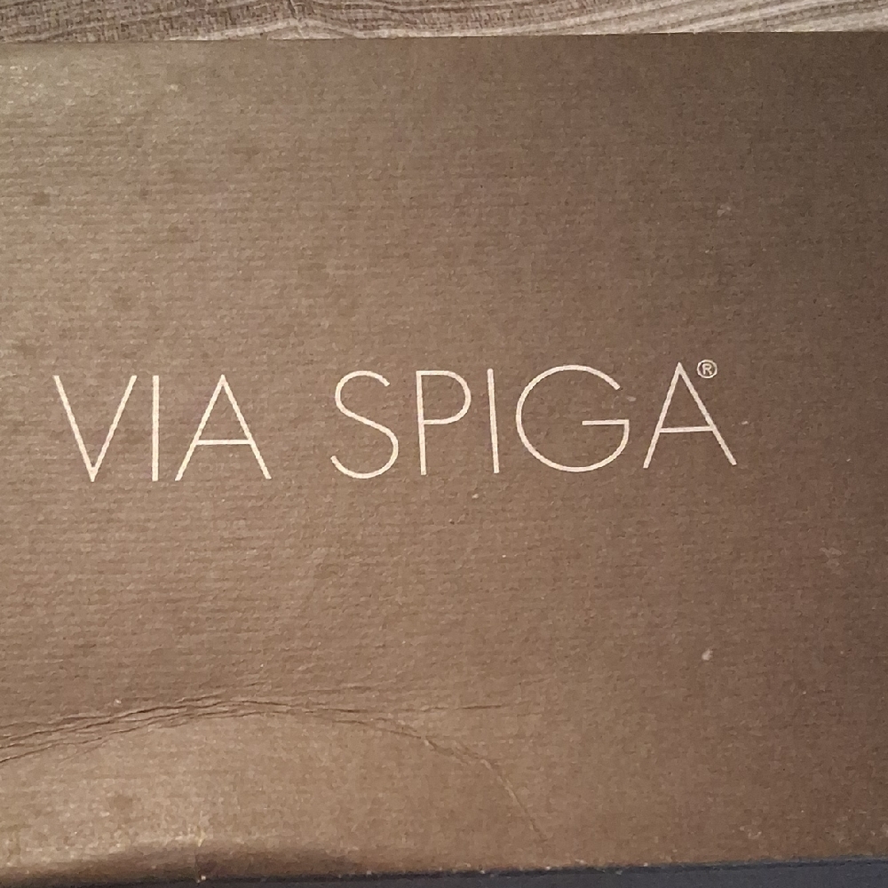 Via Spiga Dark Brown Packaging